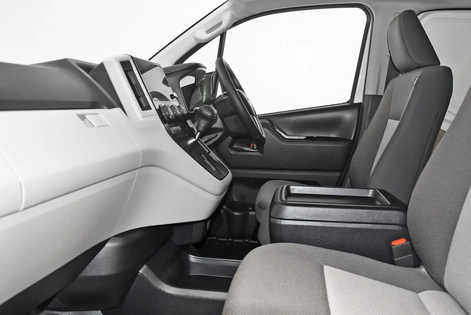 2025 Toyota Hiace Gallery Image 17