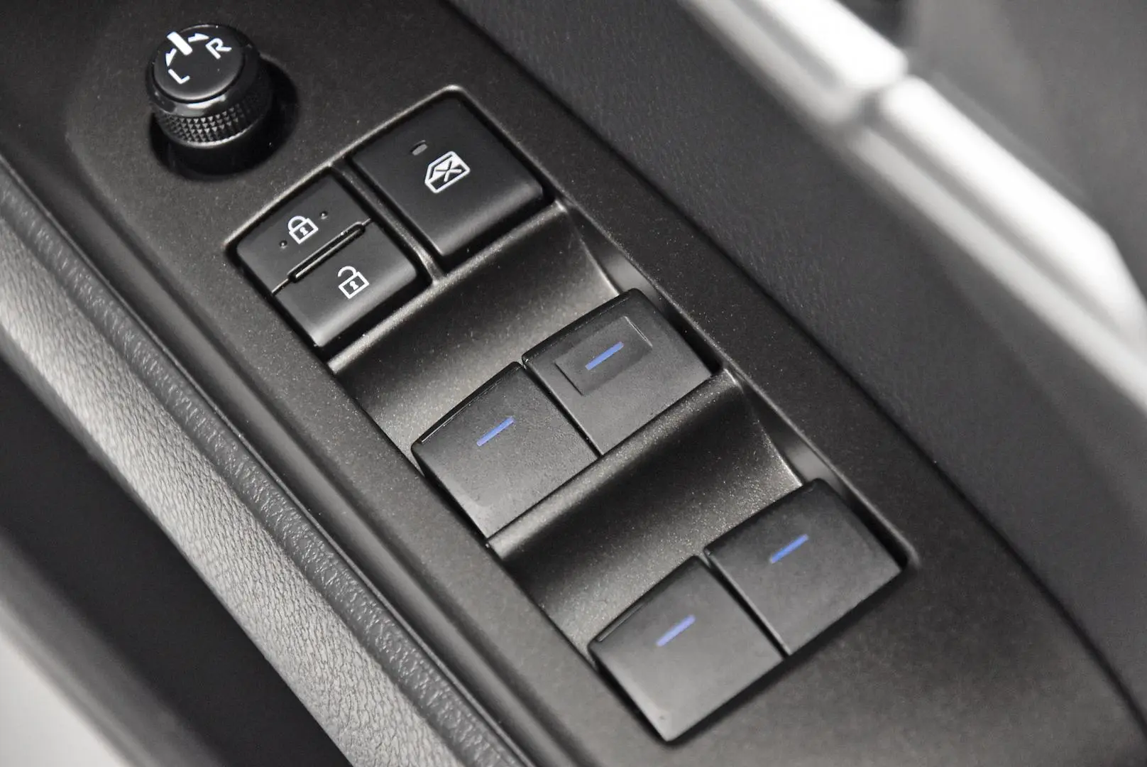 2024 Toyota Camry Gallery Image 9