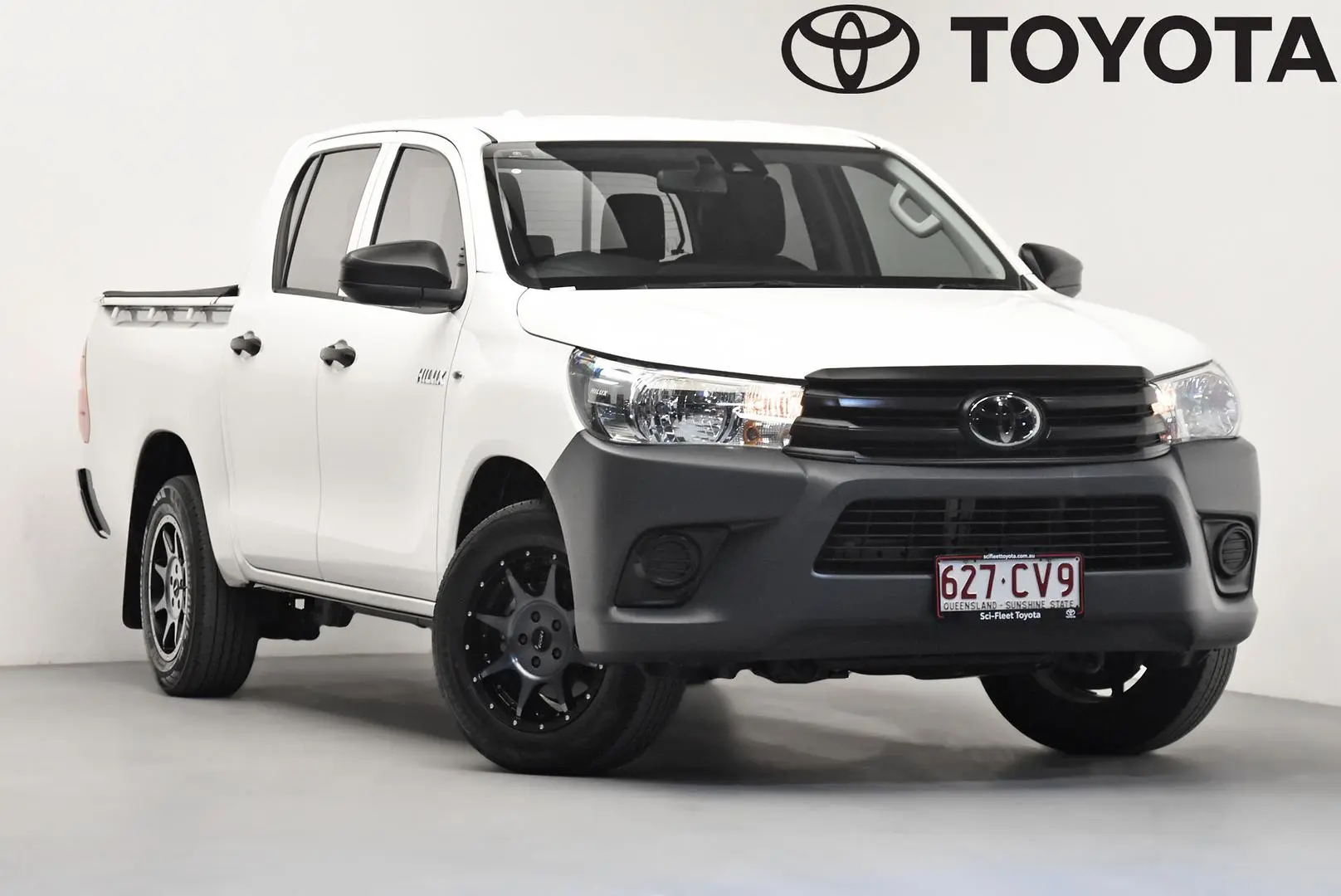 2021 Toyota Hilux Gallery Image 1