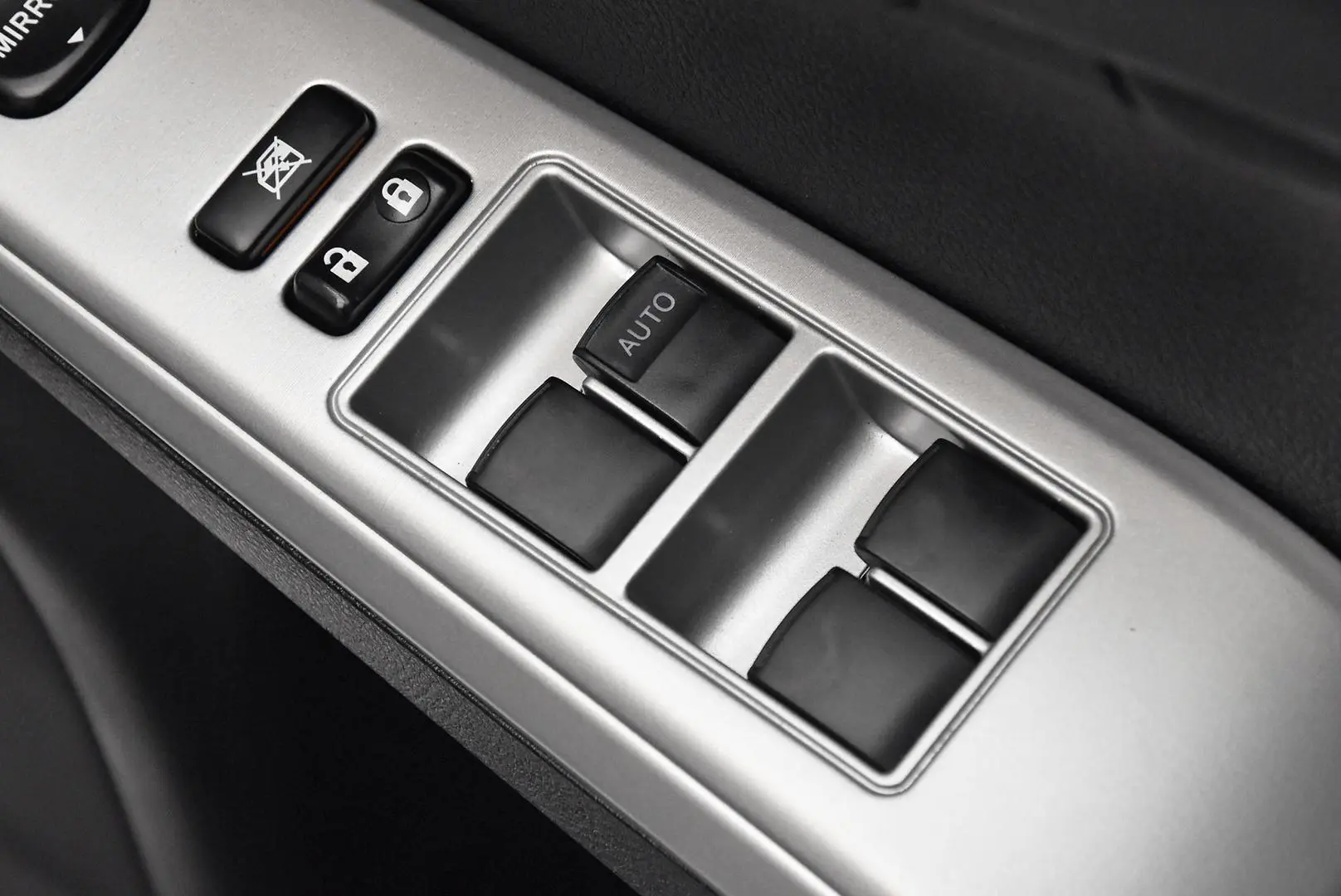 2017 Toyota Camry Gallery Image 10