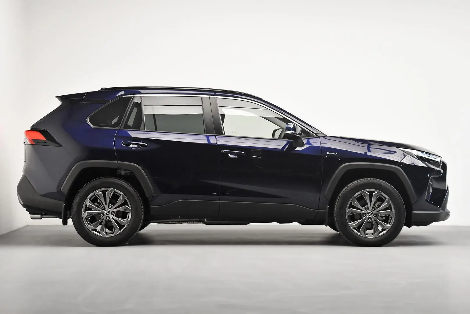 2024 Toyota RAV4 Gallery Image 3