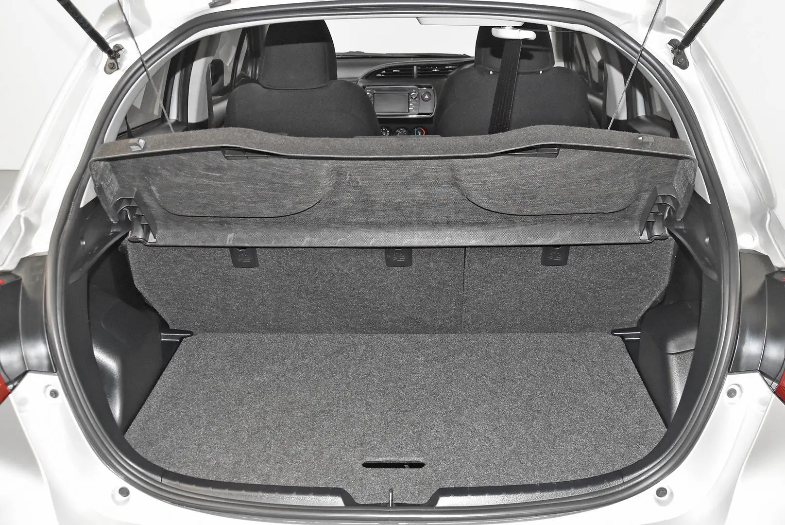 2018 Toyota Yaris Gallery Image 20