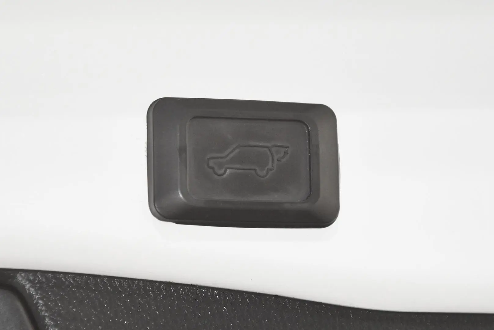 2022 Toyota RAV4 Gallery Image 23