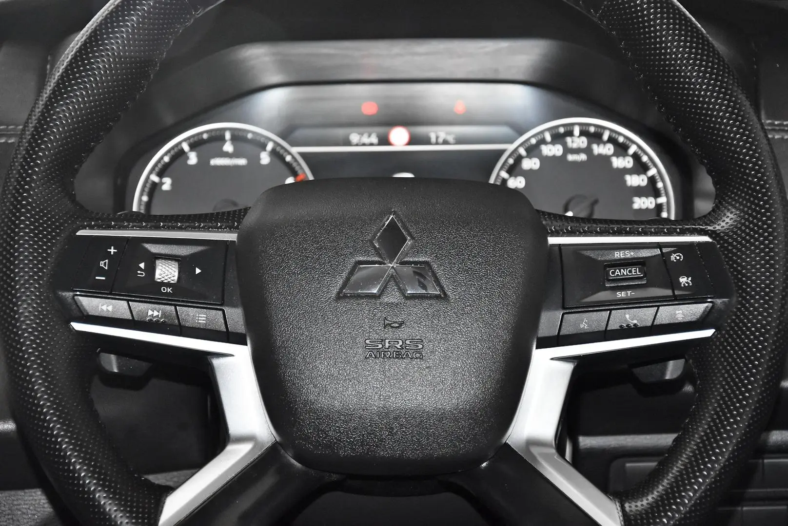 2023 Mitsubishi Outlander Gallery Image 16