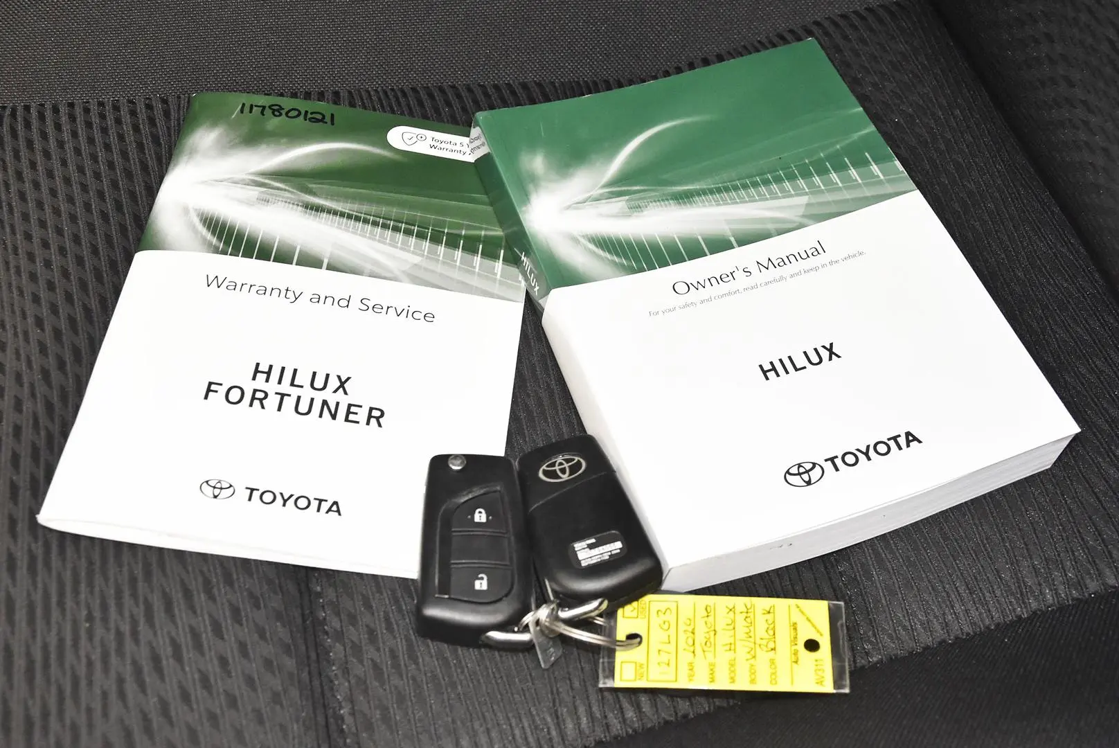 2024 Toyota Hilux Gallery Image 16