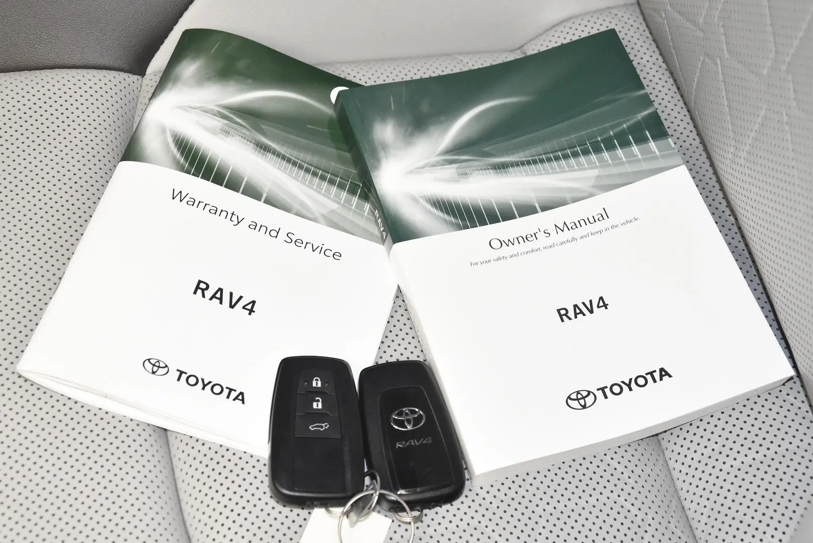 2024 Toyota RAV4 Gallery Image 21