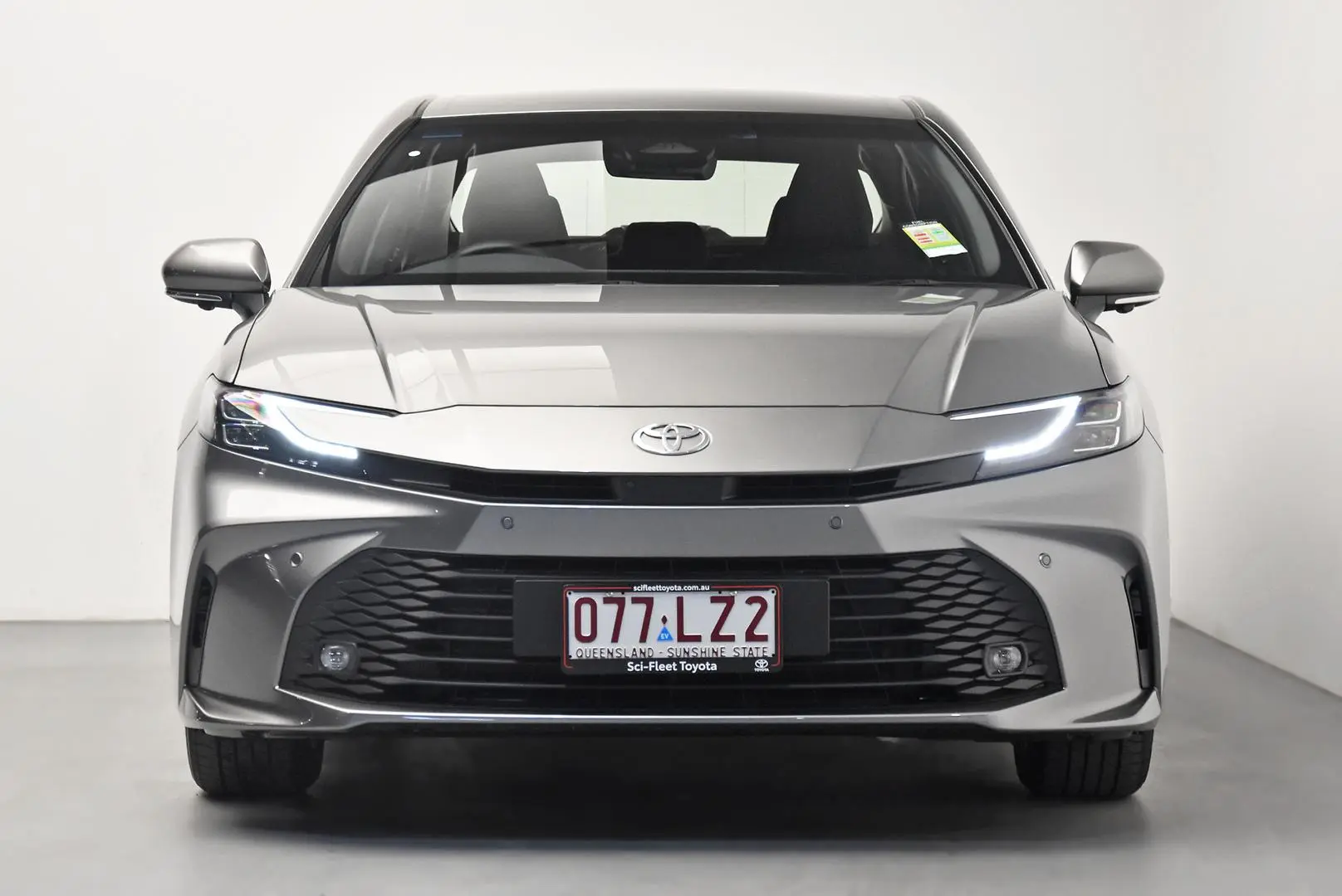 2024 Toyota Camry Gallery Image 2