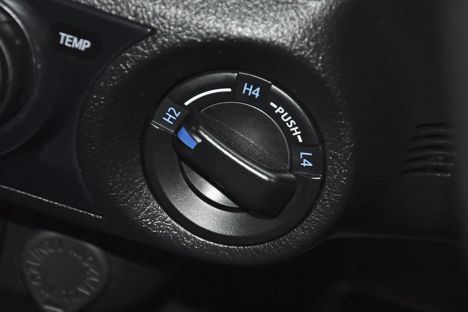 2024 Toyota Hilux Gallery Image 14