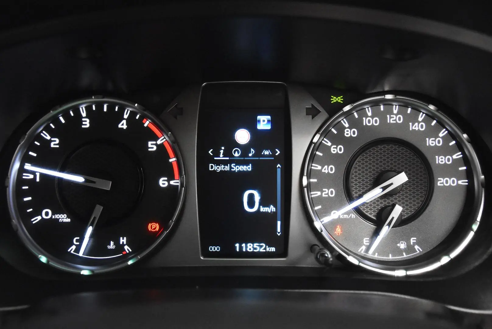 2024 Toyota Hilux Gallery Image 10