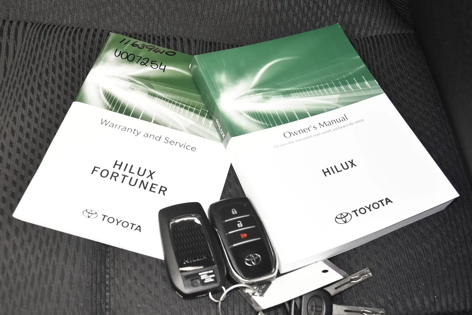 2024 Toyota Hilux Gallery Image 20