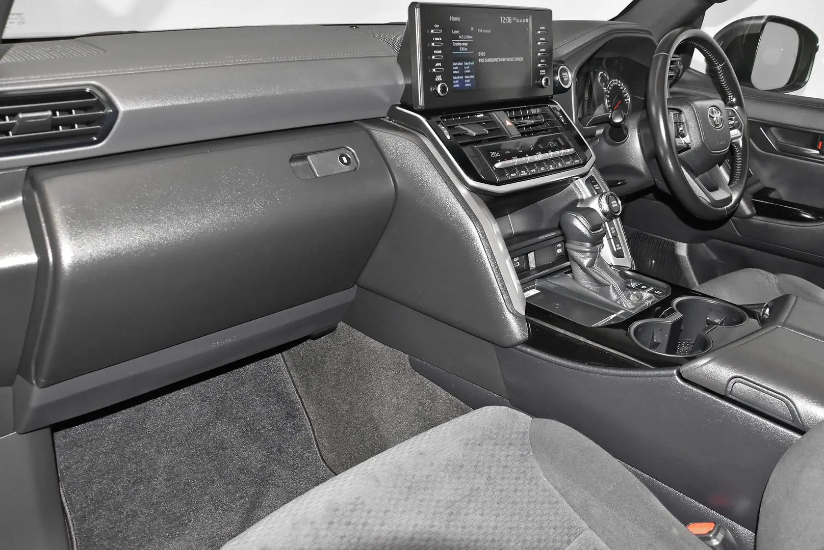 2023 Toyota Landcruiser Gallery Image 15