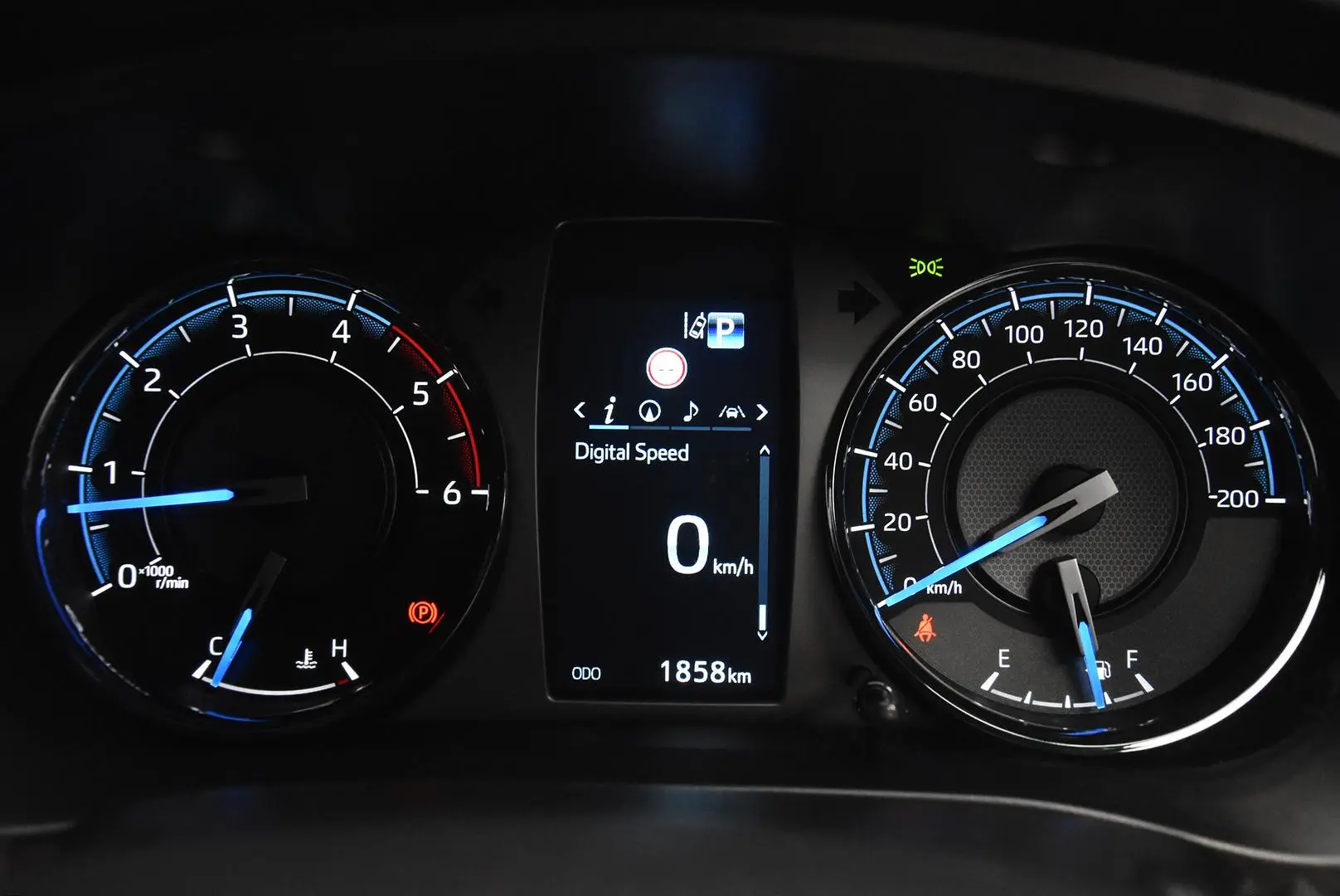 2024 Toyota Hilux Gallery Image 10