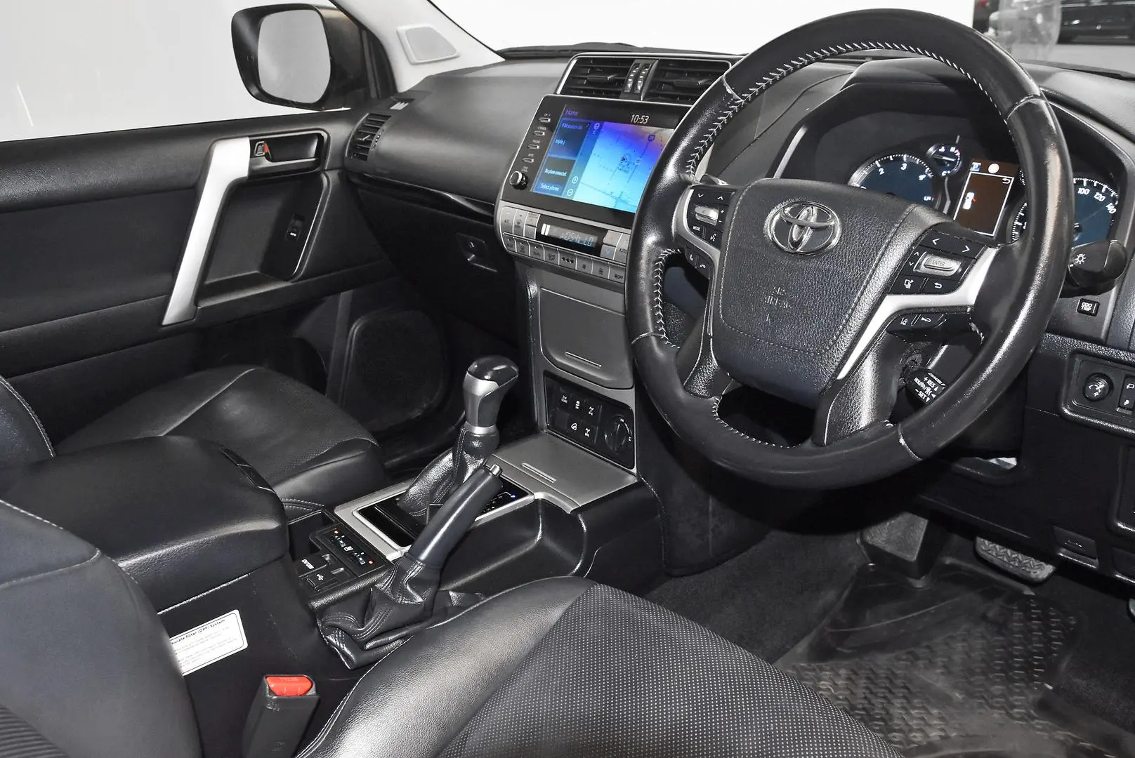 2020 Toyota Landcruiser Prado Gallery Image 7