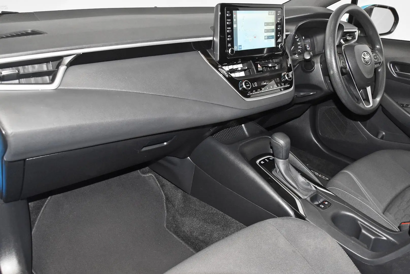 2018 Toyota Corolla Gallery Image 17