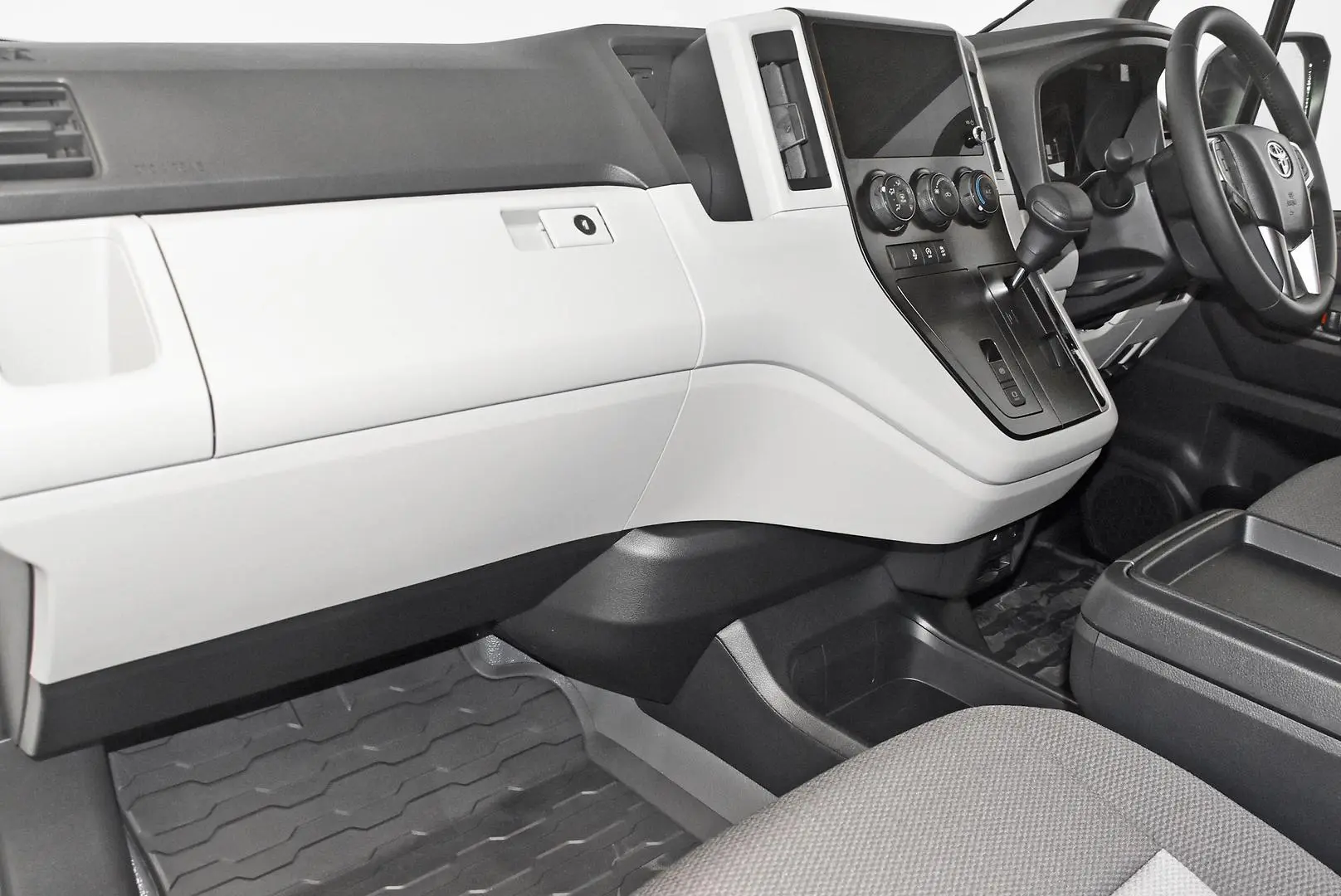 2025 Toyota Hiace Gallery Image 16