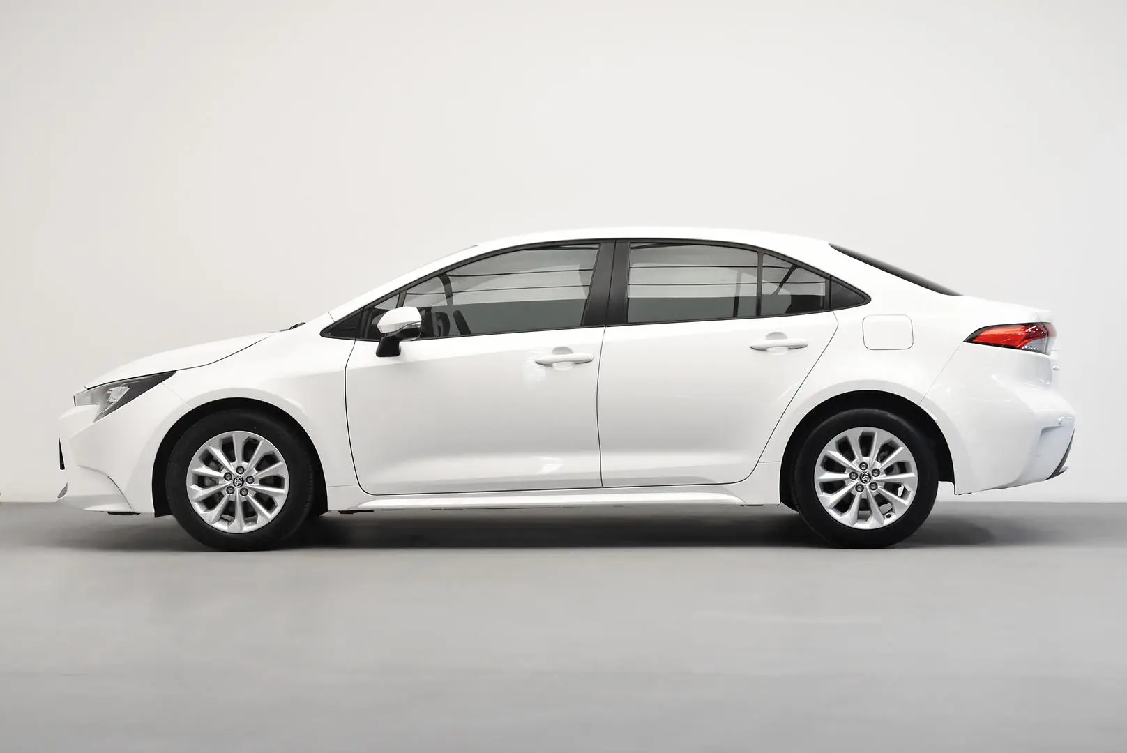 2021 Toyota Corolla Gallery Image 4