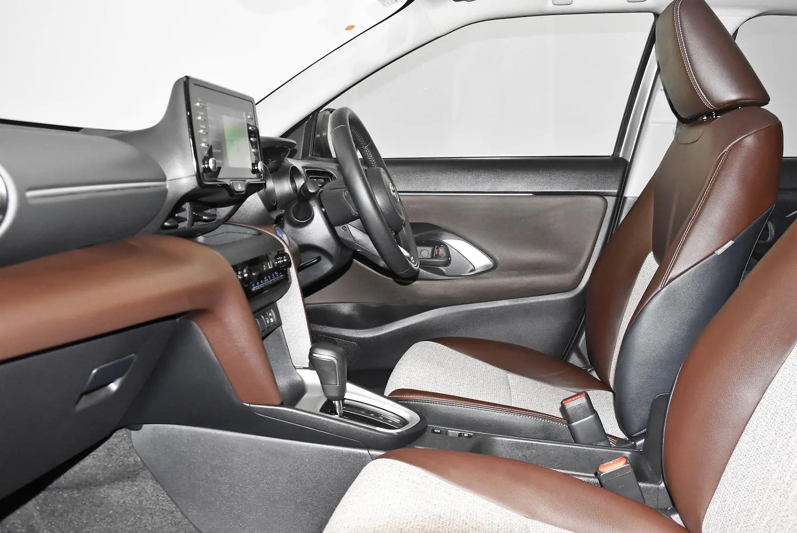 2021 Toyota Yaris Cross Gallery Image 18