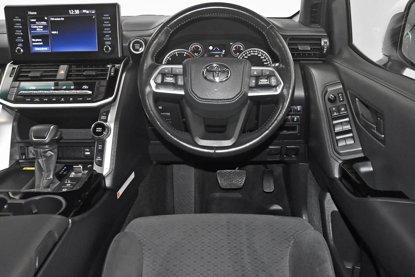 2023 Toyota Landcruiser Gallery Image 13