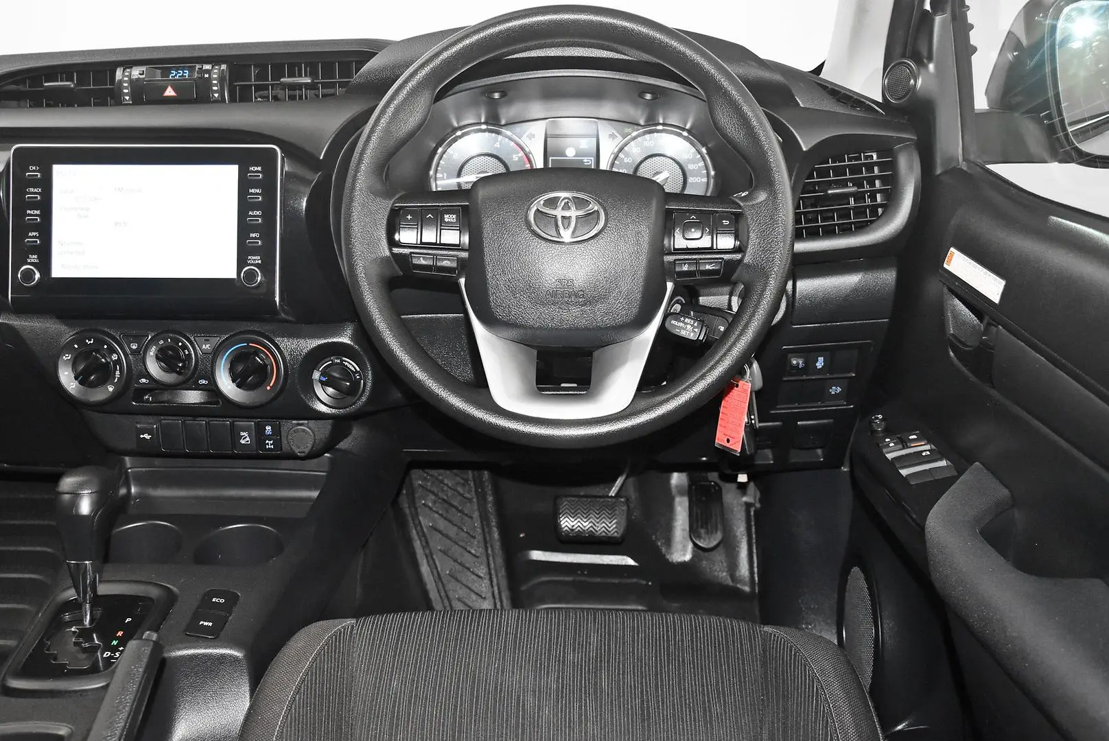 2023 Toyota Hilux Gallery Image 15