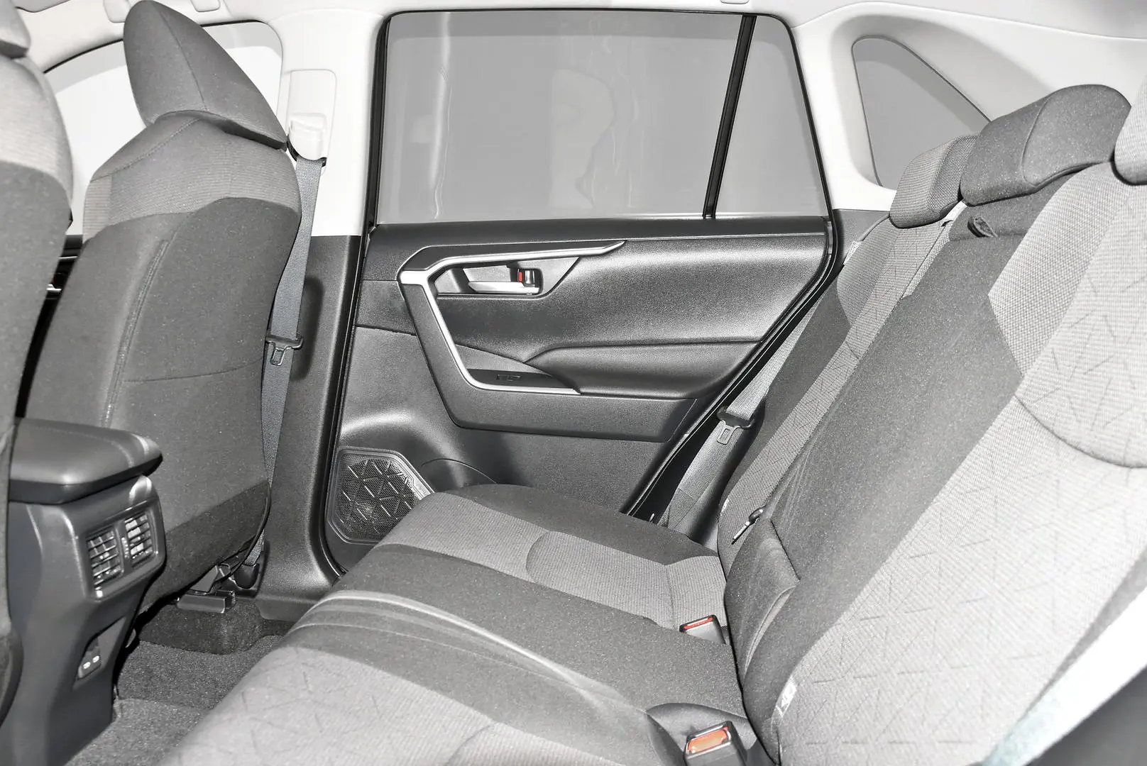 2024 Toyota RAV4 Gallery Image 19