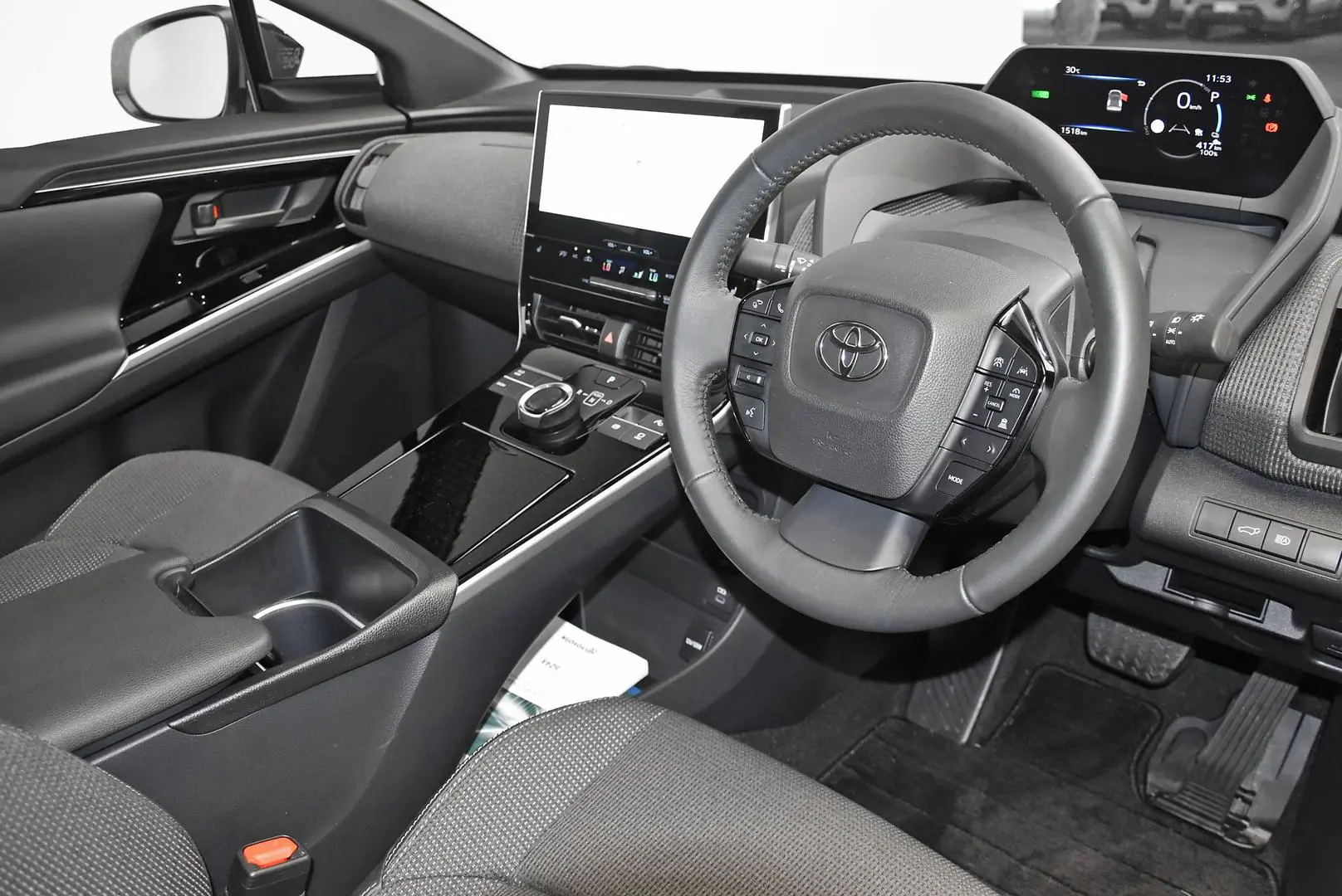 2024 Toyota bZ4X Gallery Image 8