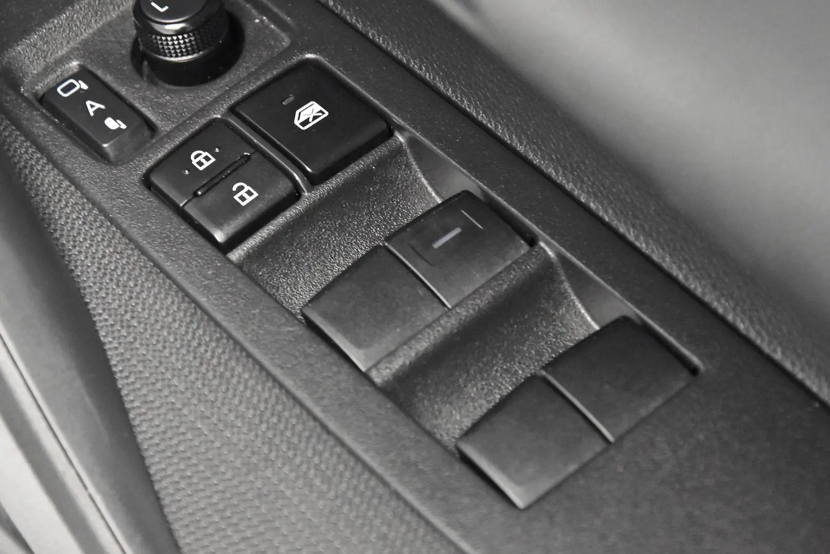 2024 Toyota Corolla Gallery Image 10