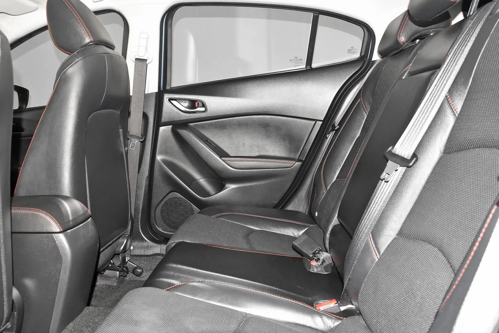 2015 Mazda 3 Gallery Image 18