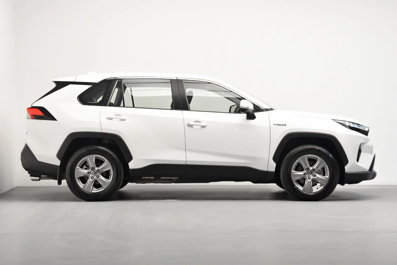 2024 Toyota RAV4 Gallery Image 3