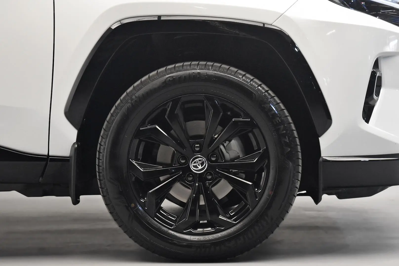 2024 Toyota RAV4 Gallery Image 24