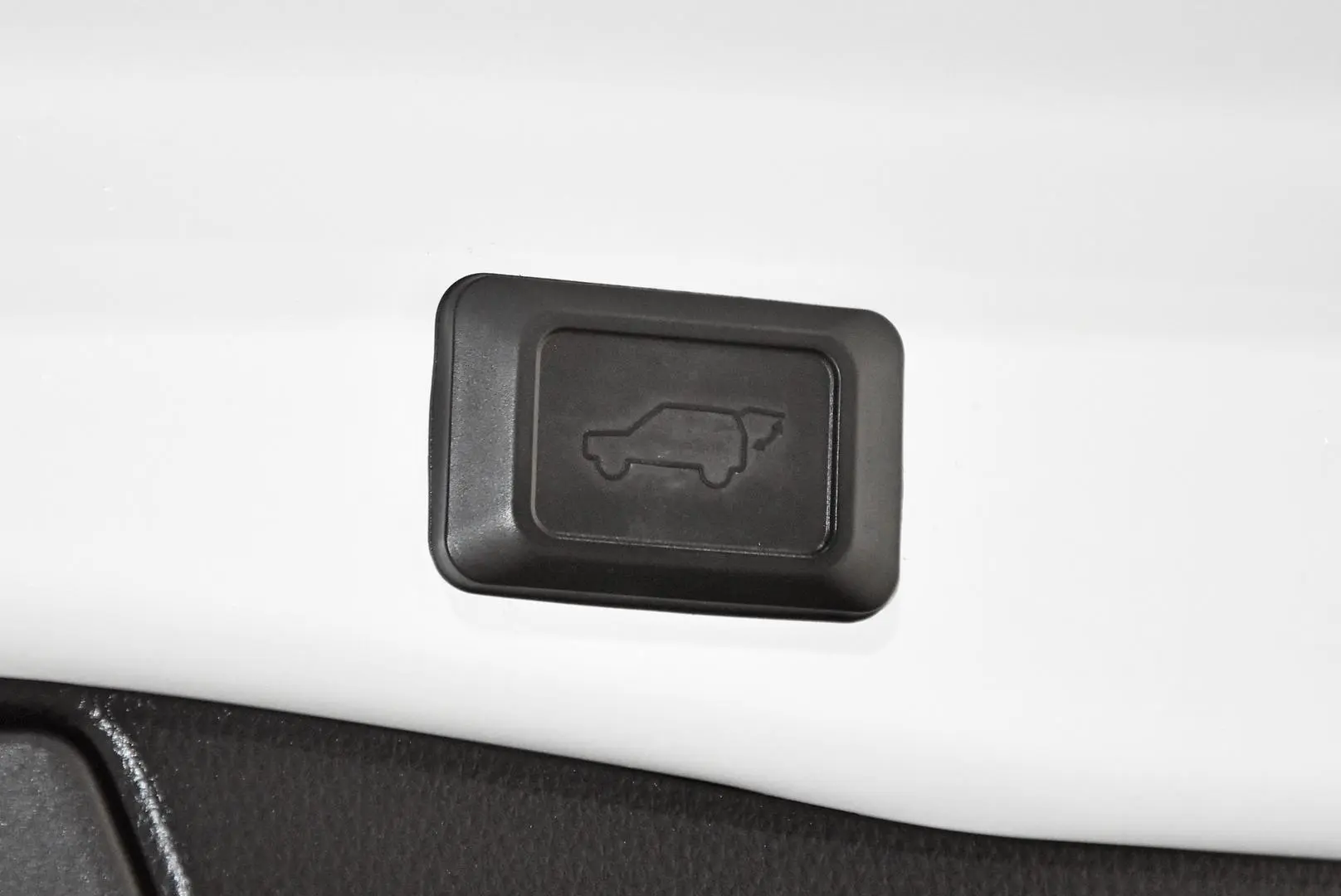 2024 Toyota RAV4 Gallery Image 22