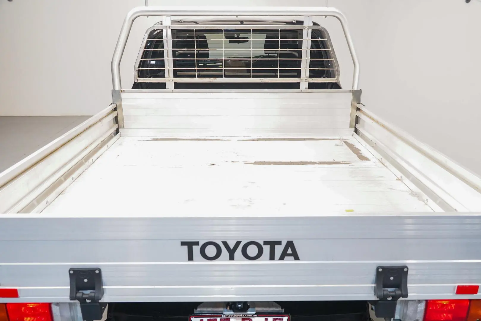 2021 Toyota Hilux Gallery Image 8