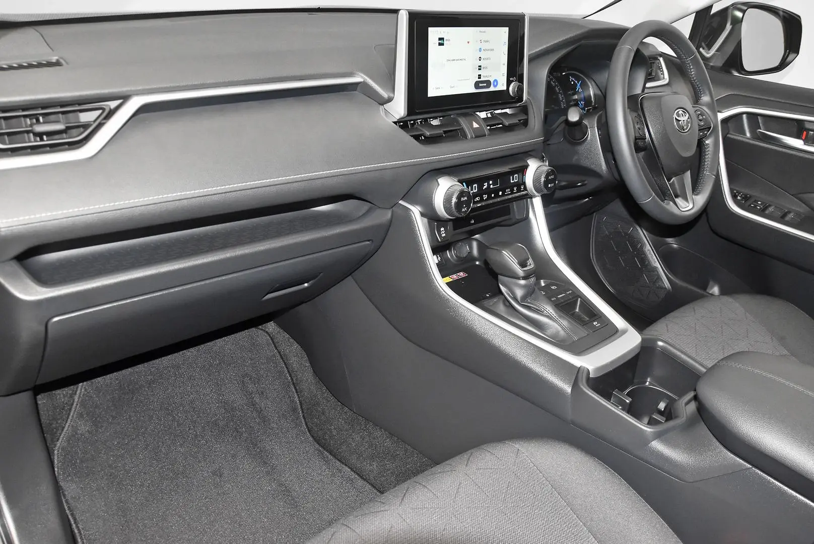 2025 Toyota RAV4 Gallery Image 17