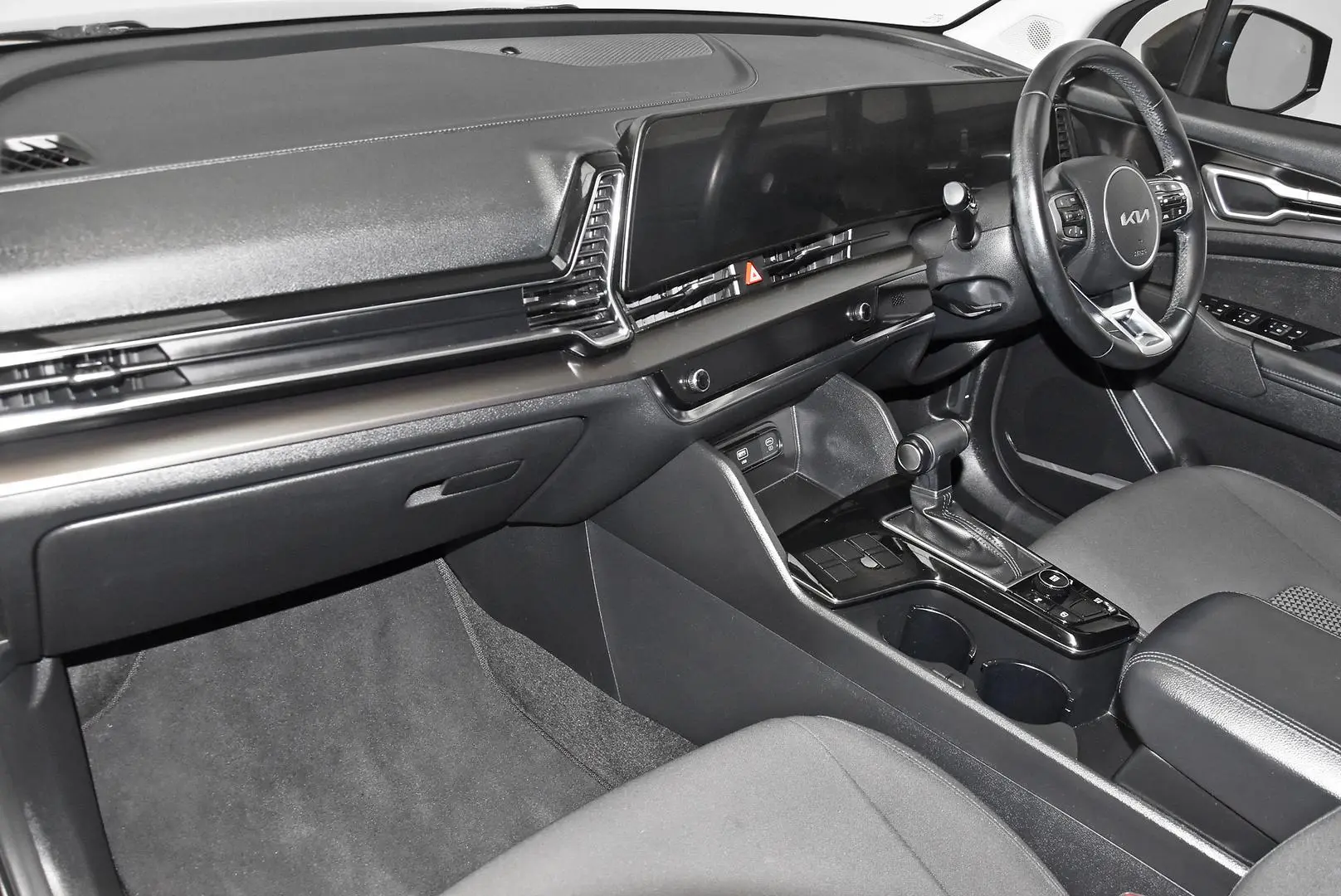 2023 Kia Sportage Gallery Image 16