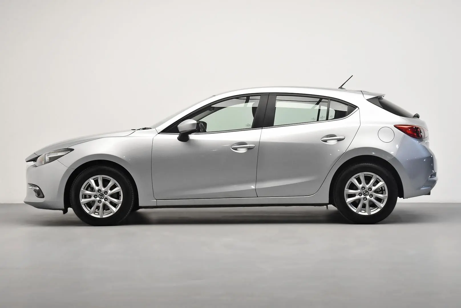 2018 Mazda 3 Gallery Image 4