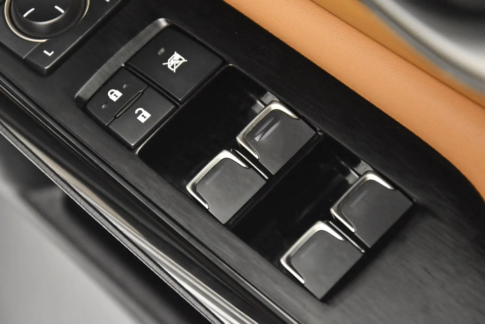 2022 Lexus ES Gallery Image 9