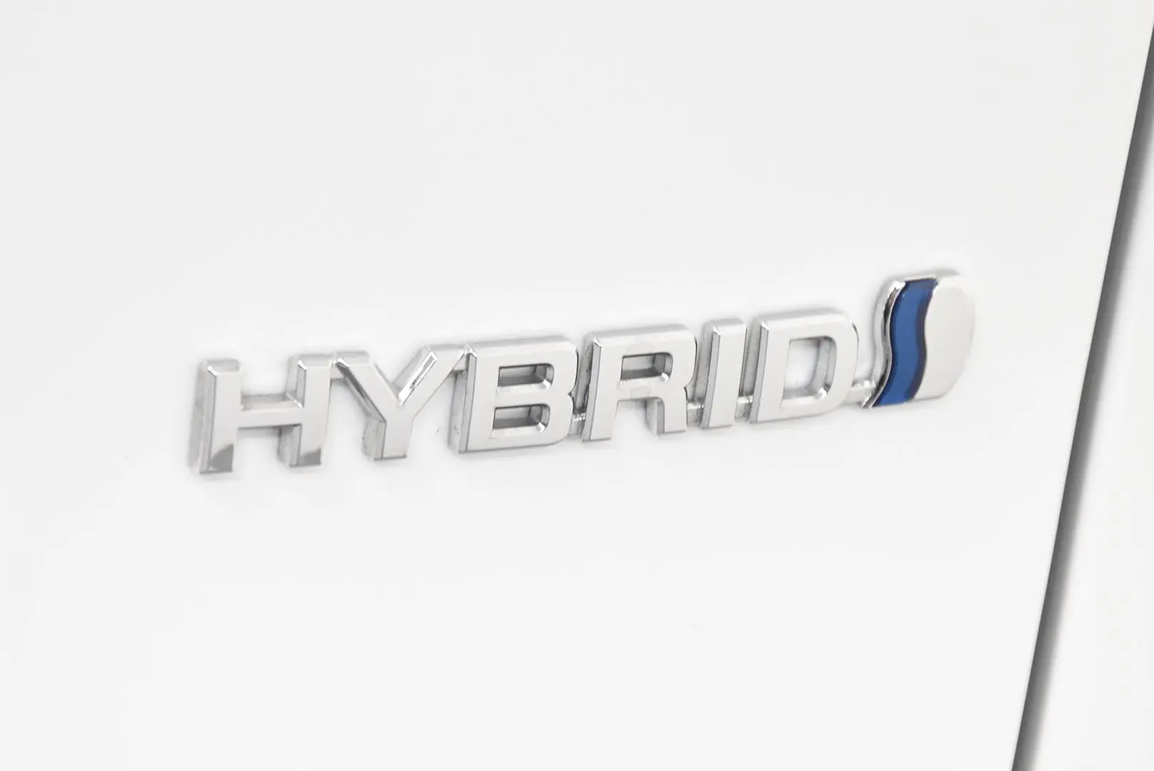 2024 Toyota RAV4 Gallery Image 8