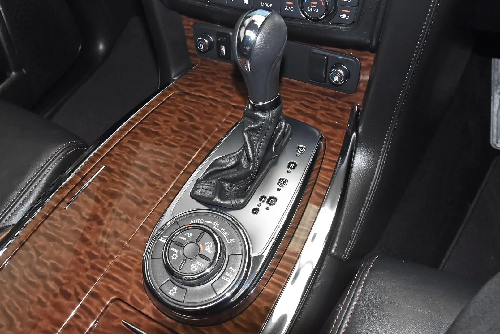 2024 Nissan Patrol Gallery Image 12