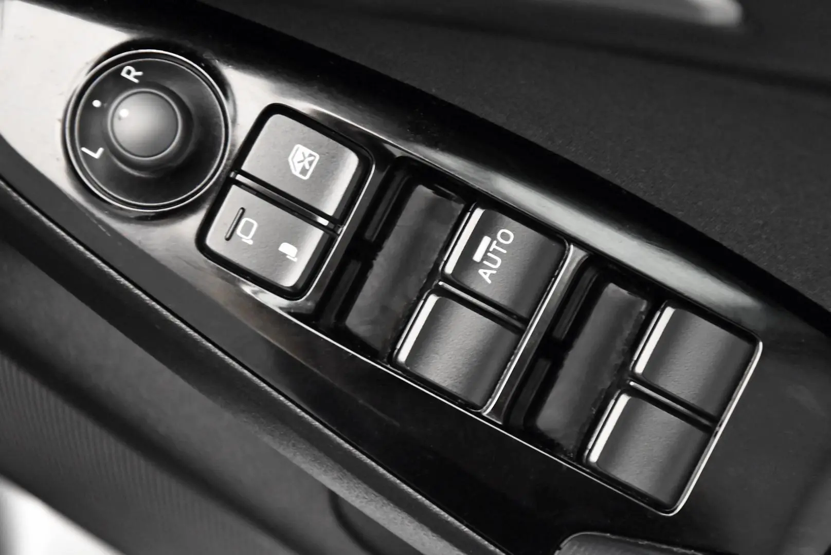 2018 Mazda 3 Gallery Image 9