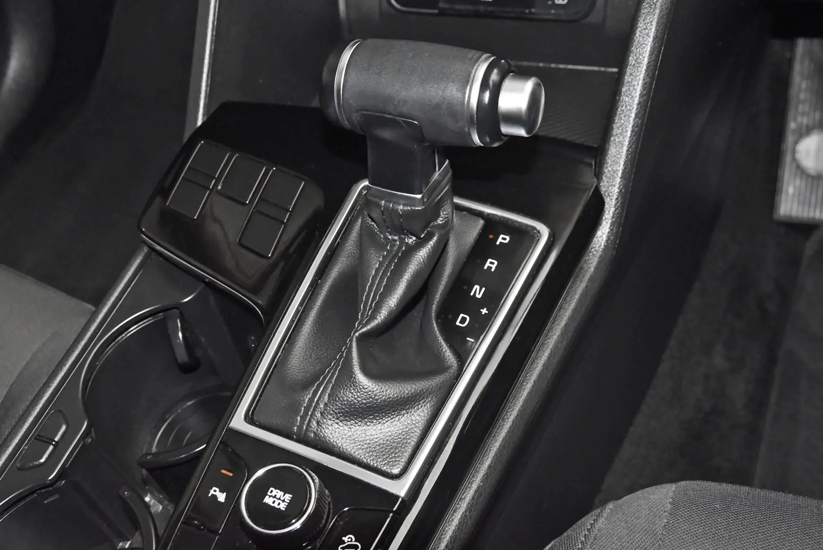 2023 Kia Sportage Gallery Image 13