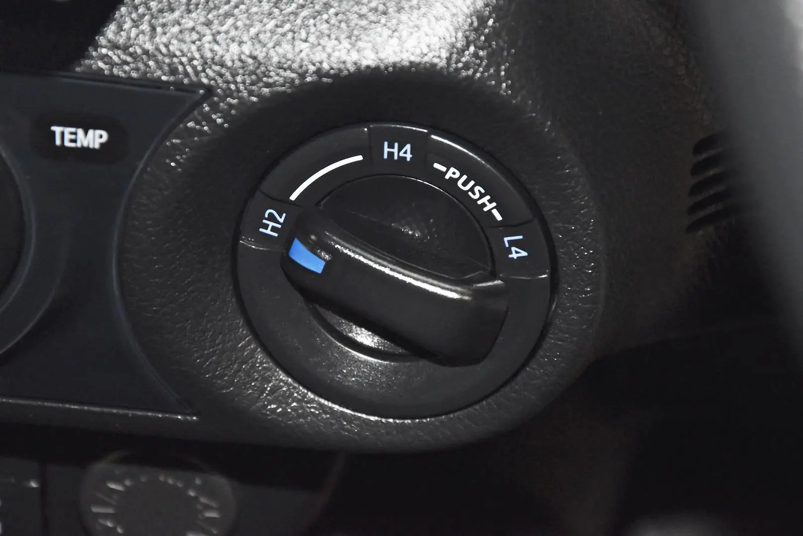 2024 Toyota Hilux Gallery Image 14