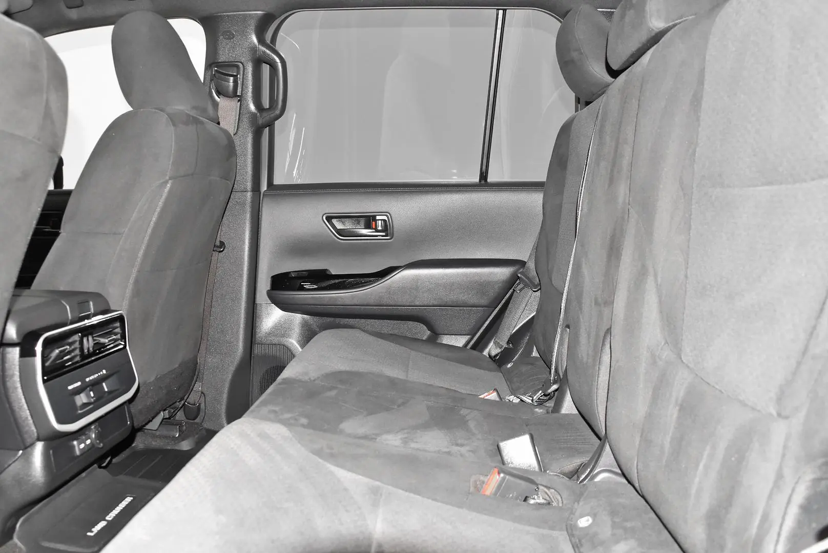 2023 Toyota Landcruiser Gallery Image 17