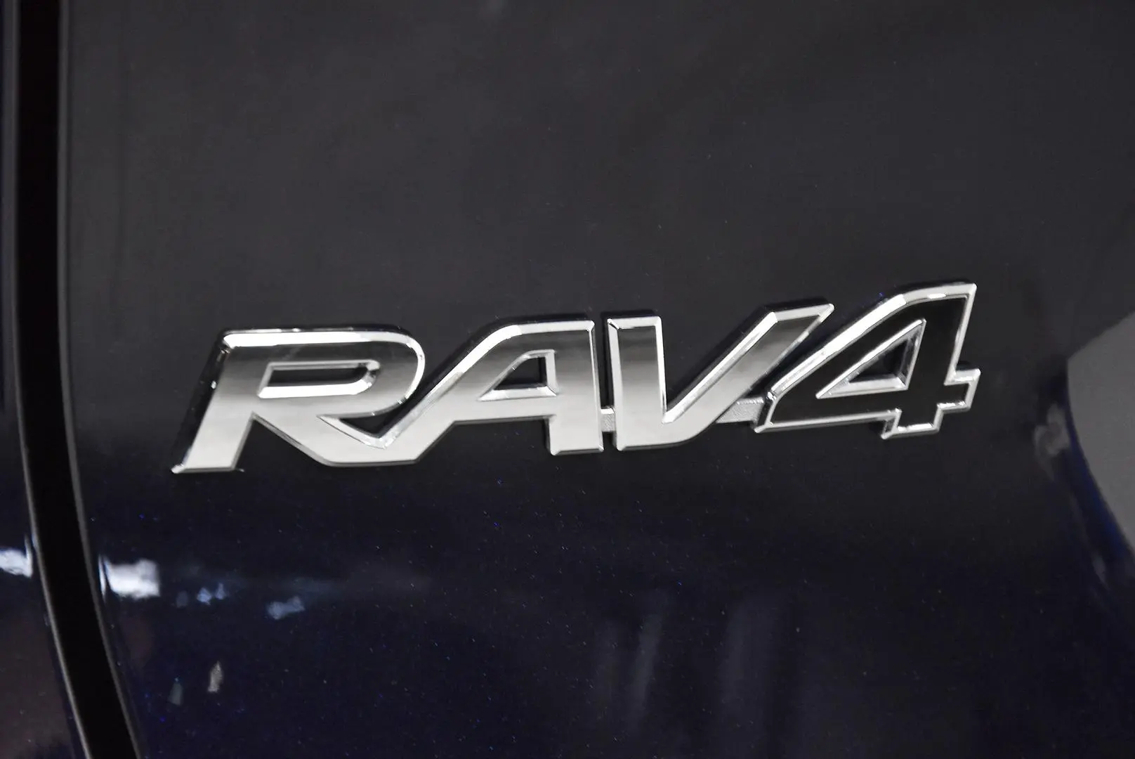 2024 Toyota RAV4 Gallery Image 7