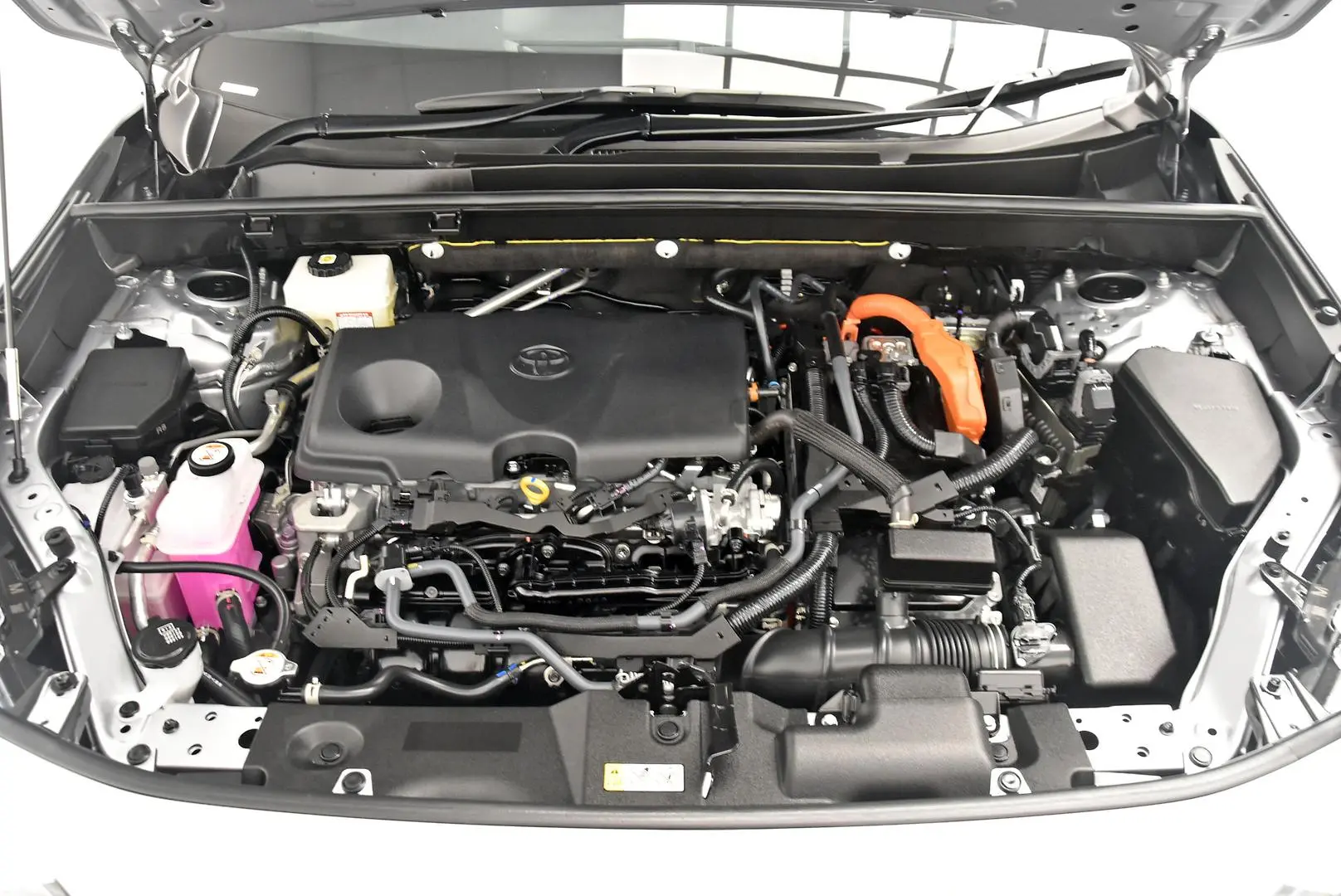 2025 Toyota RAV4 Gallery Image 23