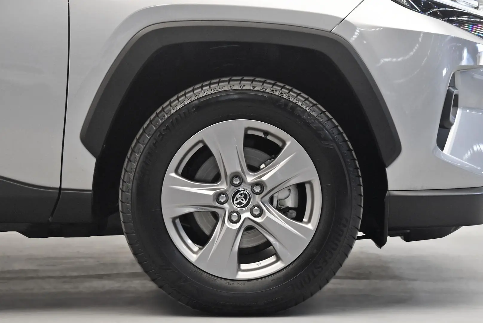 2024 Toyota RAV4 Gallery Image 23