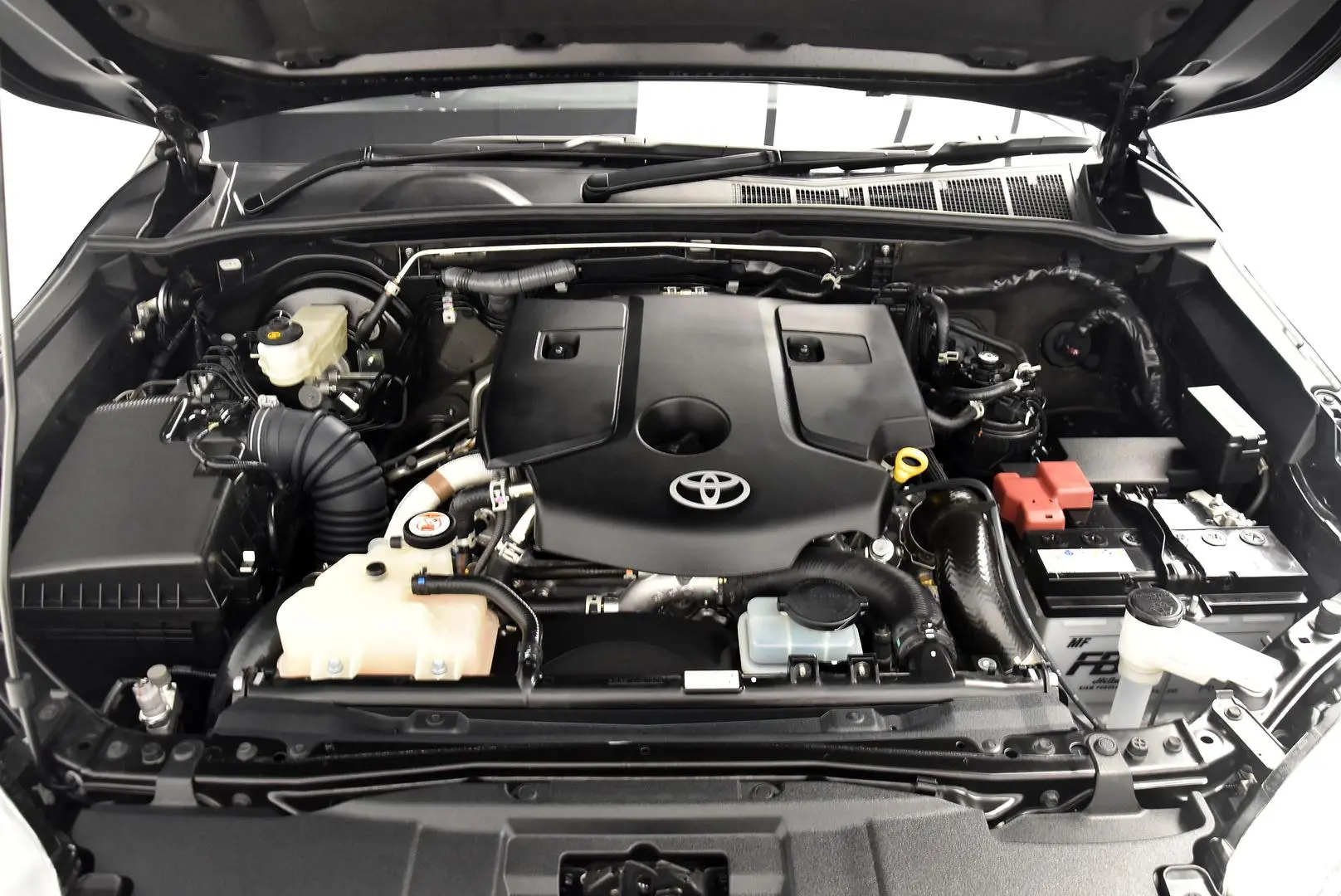 2024 Toyota Hilux Gallery Image 18