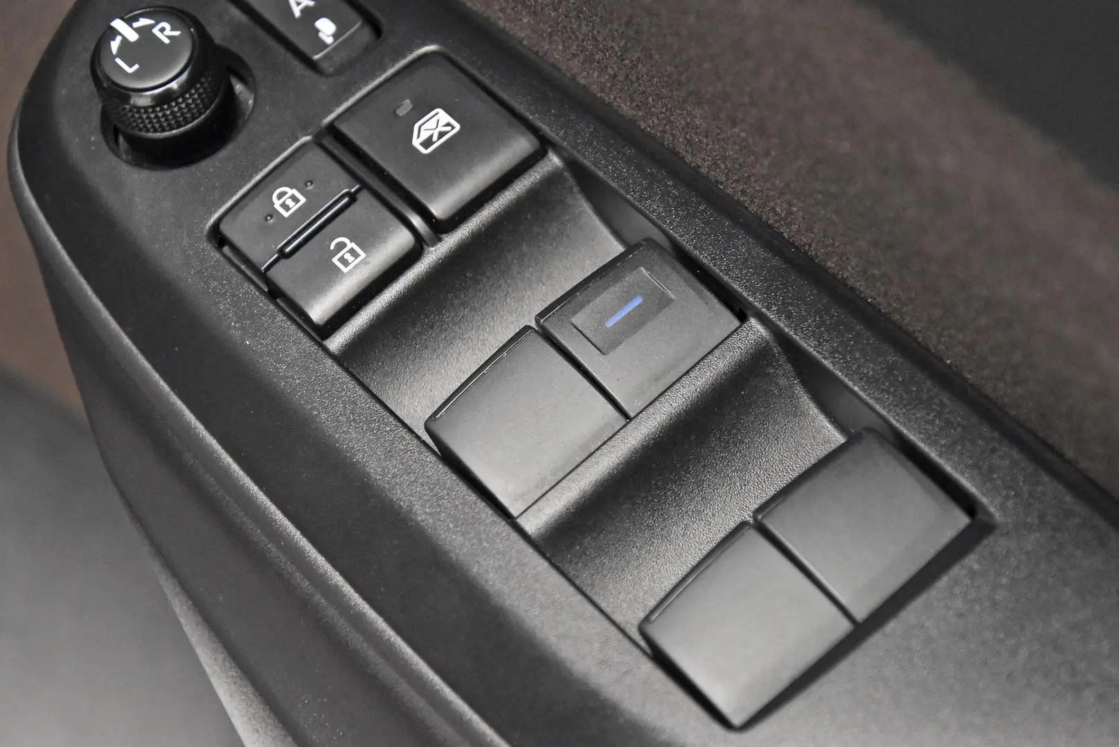 2021 Toyota Yaris Cross Gallery Image 10