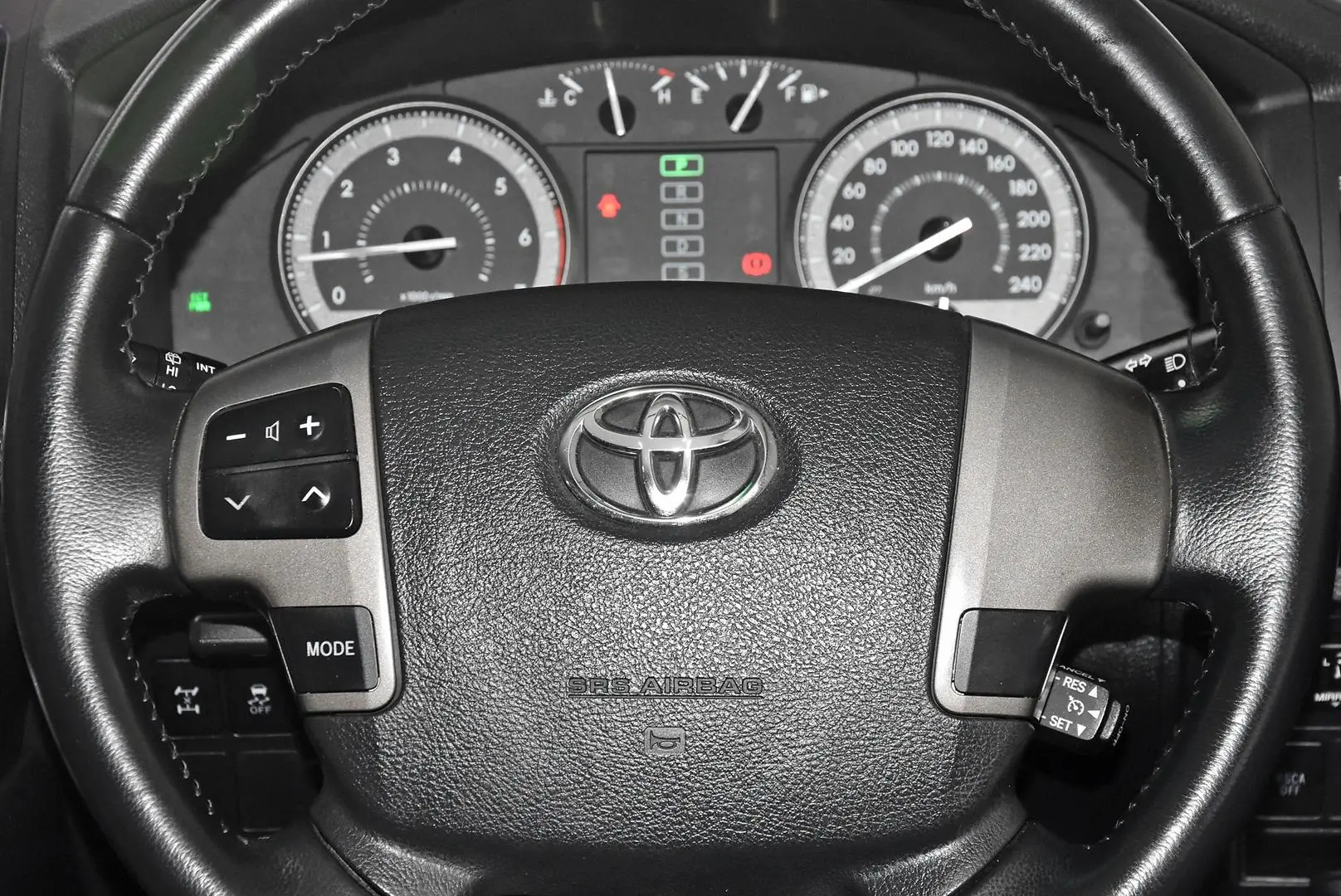 2010 Toyota Landcruiser Gallery Image 12