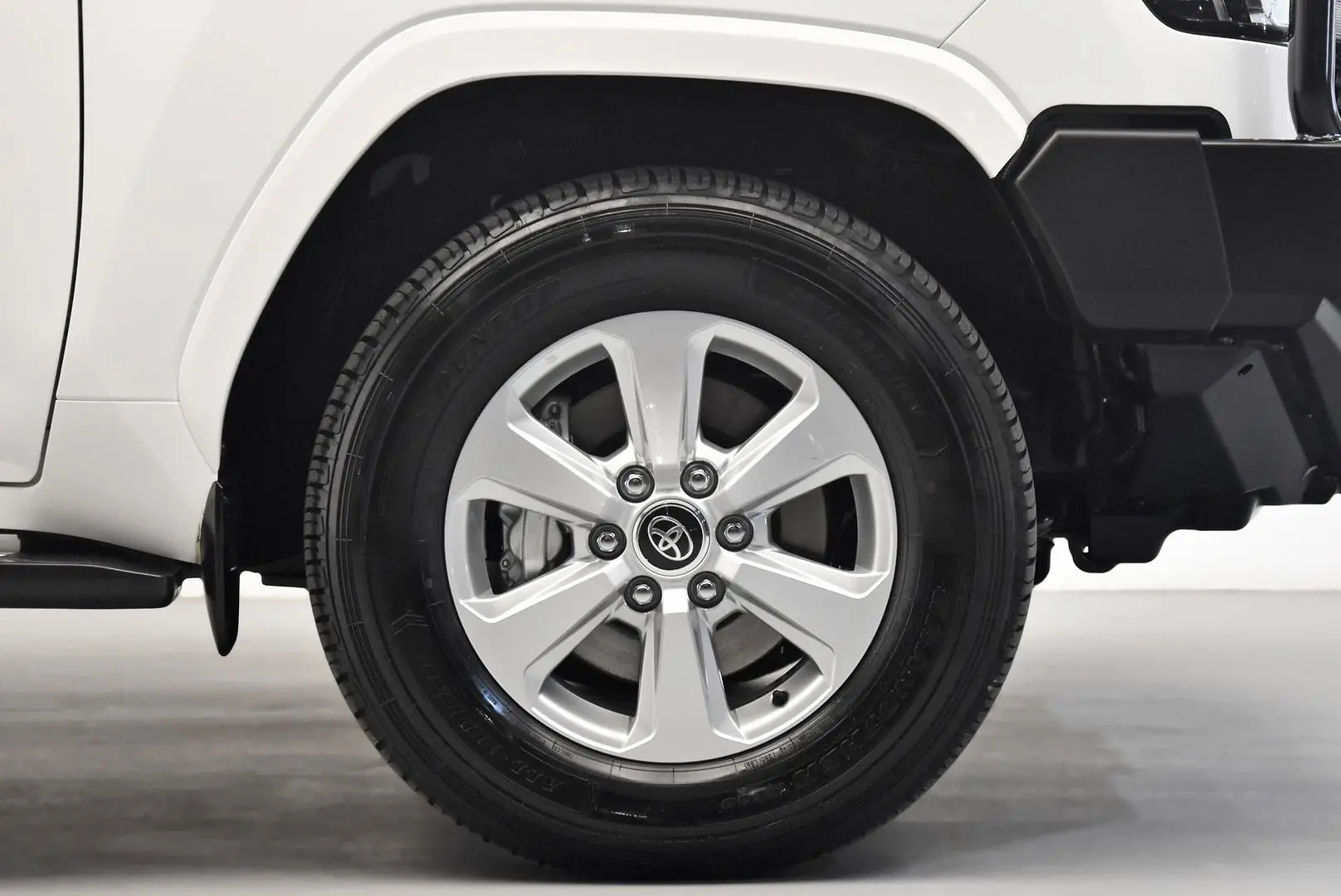 2023 Toyota Landcruiser Gallery Image 22