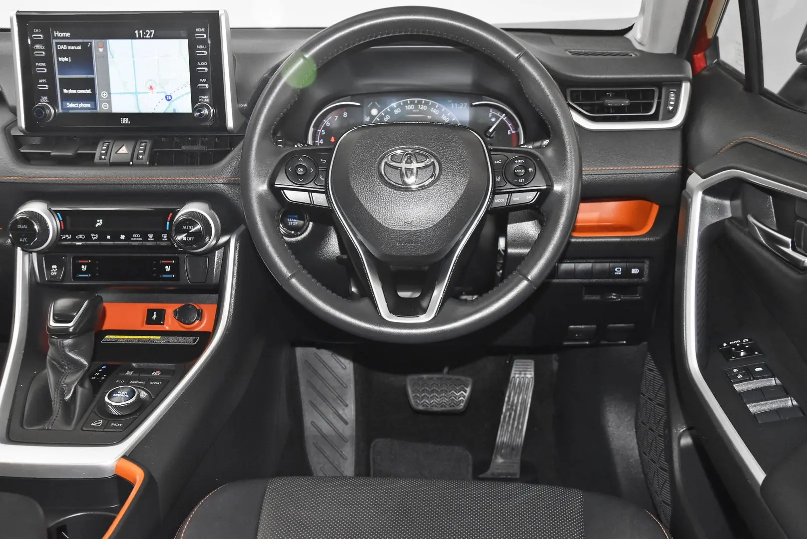 2020 Toyota RAV4 Gallery Image 15