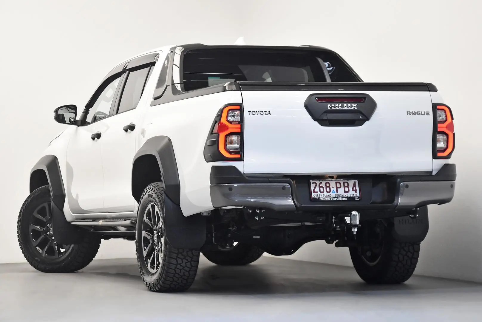 2024 Toyota Hilux Gallery Image 5
